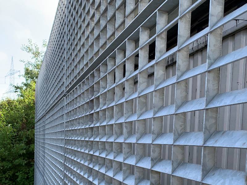 Privacy Screening – Focus on Louvered Gratings